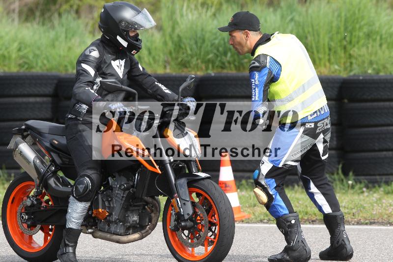 Archiv-2025/10 23.04.2025 Cornu Master School ADR/gruen-vert/1